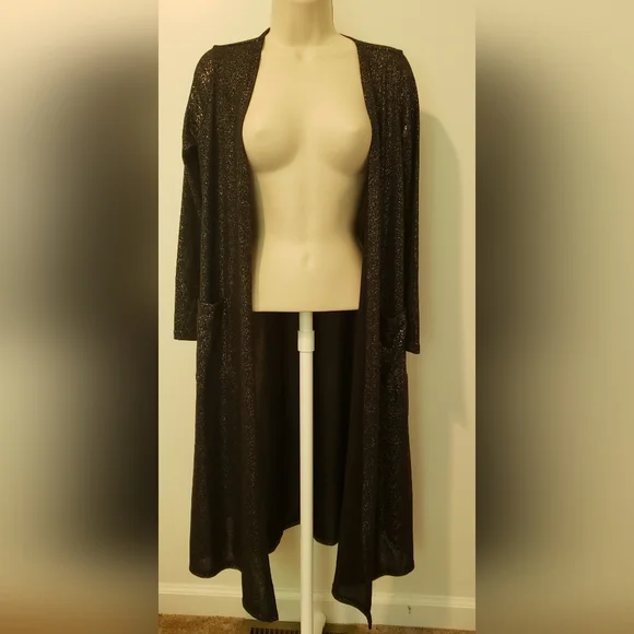 LuLaRoe Sarah - Picture 1 of 7